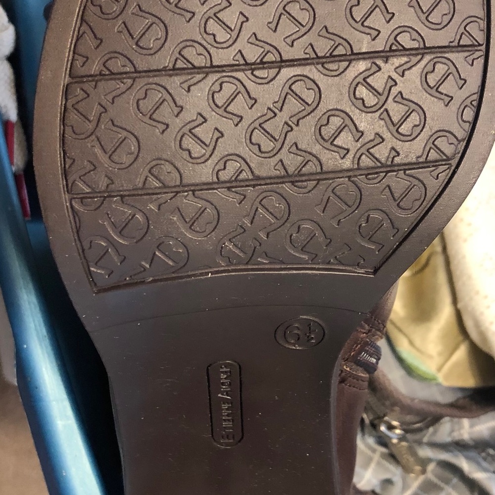 Boots - Picture 4 of 4